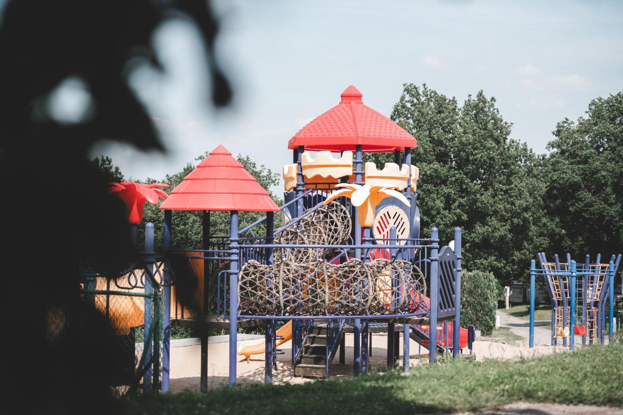 Campingplatz Verblijfpark Ardinam Olloy-sur-Viroin